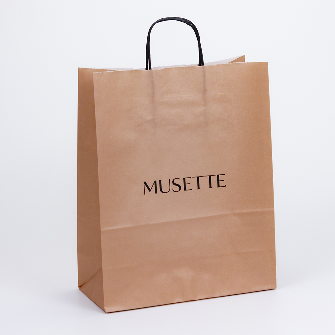 Bolsa papel con asas torcidas