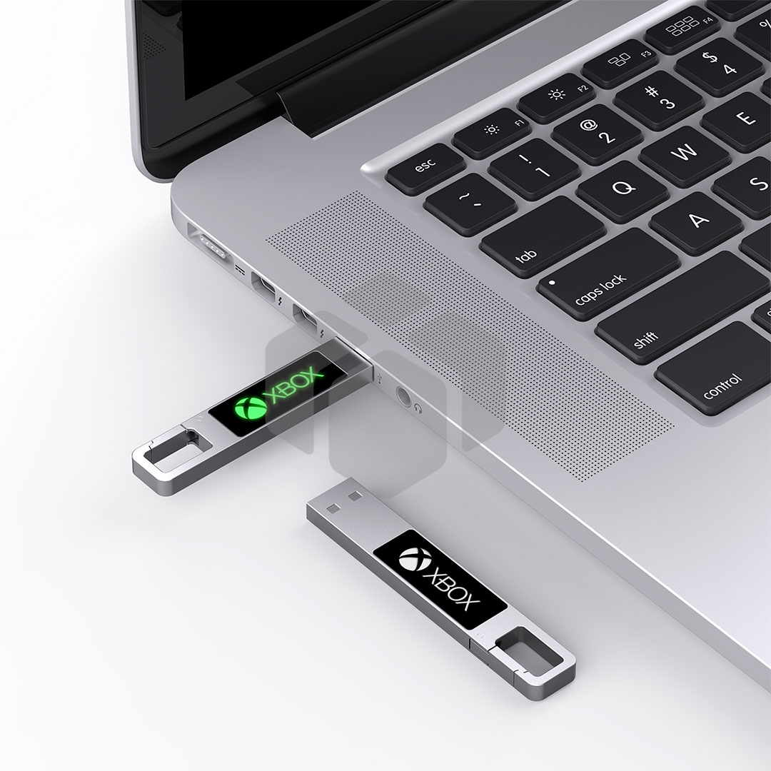 USB de metal con LED y gancho